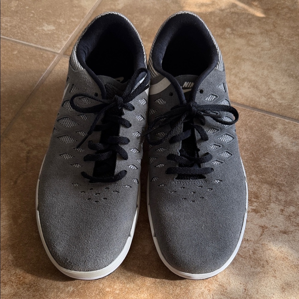 Nike Free SB men’s Gray sneakers/shoes